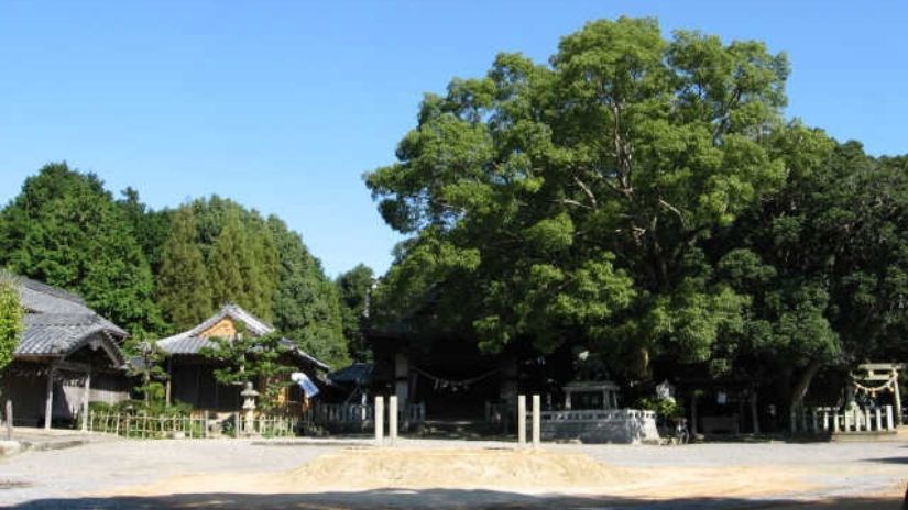 上地八幡宮の近隣の神社の鷲田神明宮