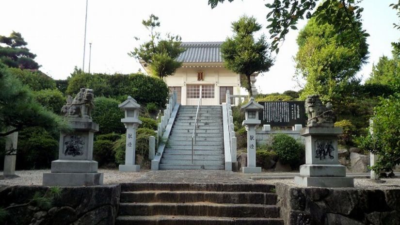 上地八幡宮の近隣の神社の社宮司社